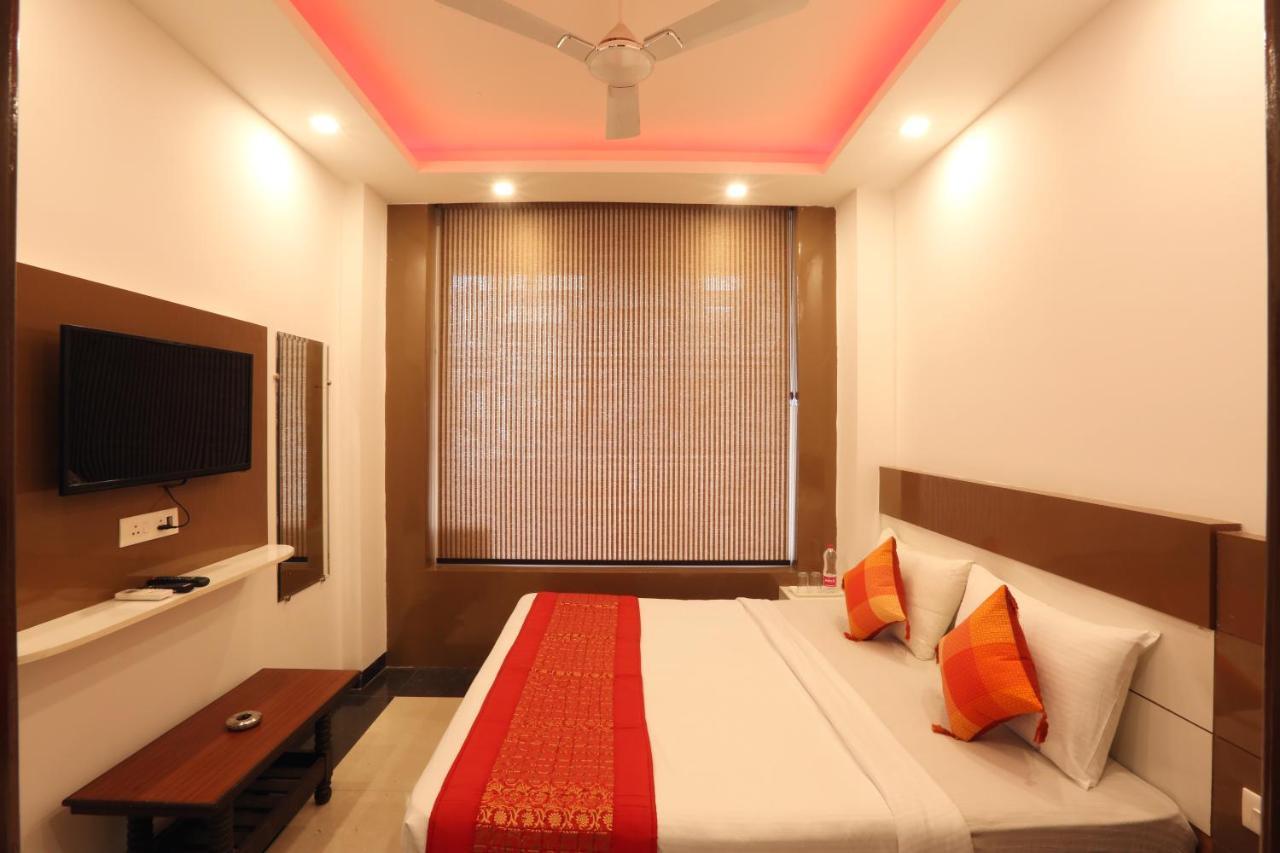 Hotel Ark Suites At Airport New Delhi Exterior photo